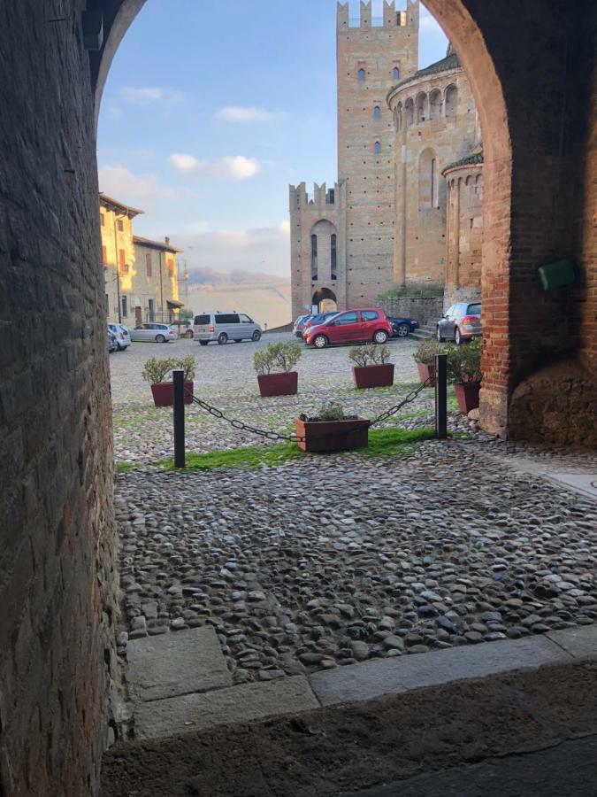 Dimora Del Podesta CastellʼArquato Buitenkant foto